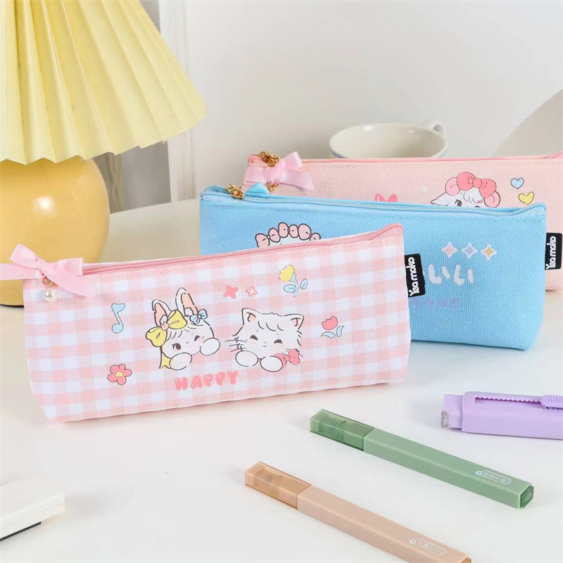 Personalized Big Capacity Triangle Cosmetic Bag fo06